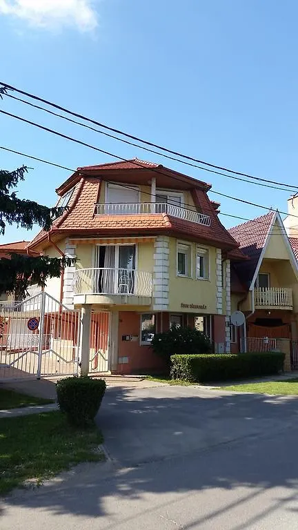 Boglarka Apartman Hajduszoboszlo Apartment